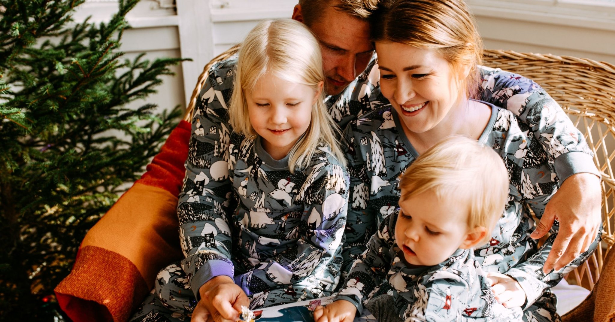 Spend the holiday season in Martinex' matching family pyjamas